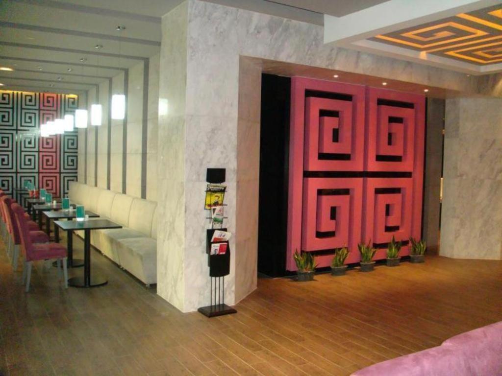Jinjiang - Shanghai Town 2*