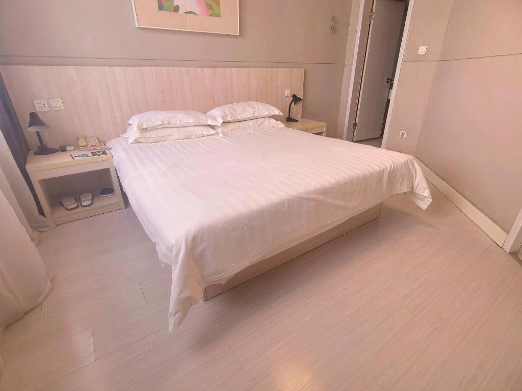 Hotel Jinjiang - Shanghai Town 2*