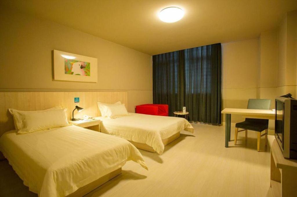 Jinjiang - Shanghai Town 2*