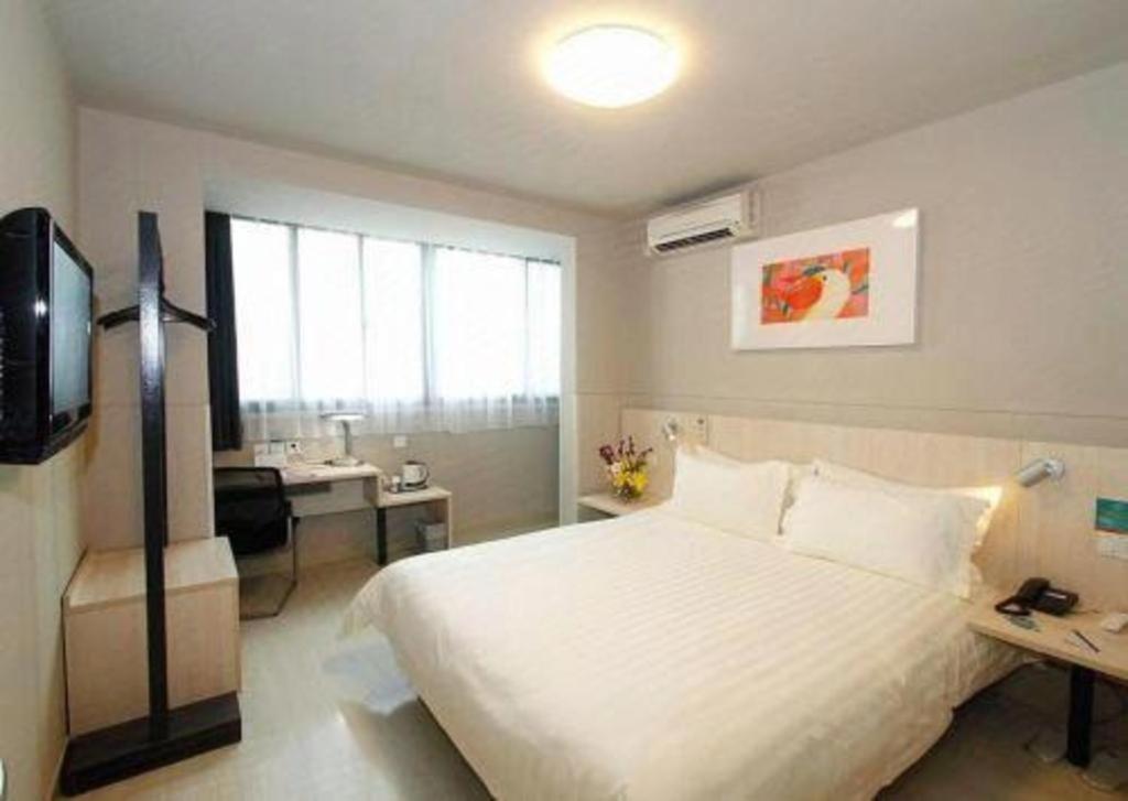 Jinjiang - Shanghai Town Hotel 2*